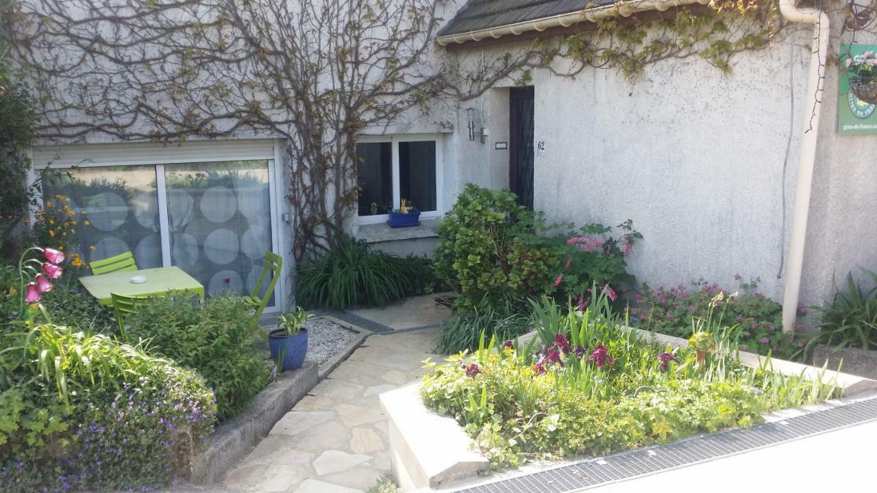 Les Nympheas, Appart Au Calme Et Grand Jardin A 15 Min De Disneyland, Crecy-la-Chapelle Zewnętrze zdjęcie